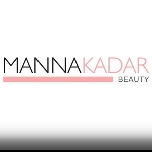 Manna Kadar Vitamin C & Collagen Face Scrub - Pink and Gold